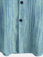 Camisa de manga corta transpirable con bolsillo y rayas azules para hombre