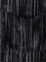 Camisa de manga corta transpirable con bolsillo y rayas negras para hombre