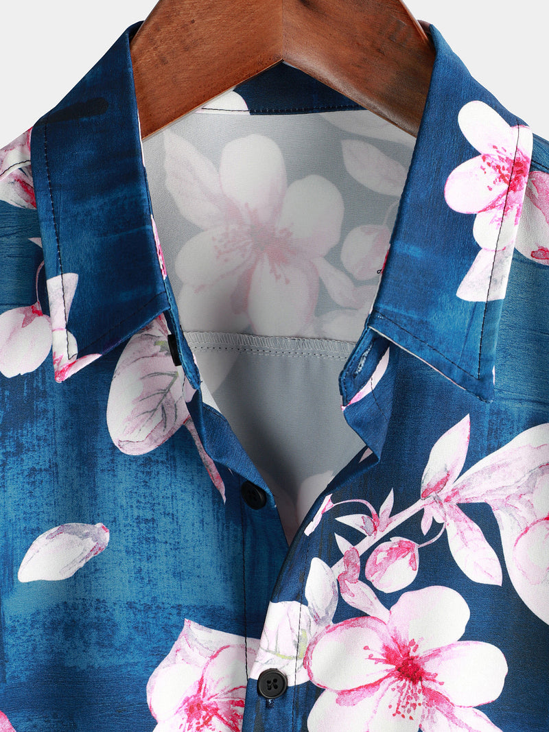 Camisa de resort de verano de manga corta en azul marino con estampado floral y solapa para hombres ideal para ocasiones casuales