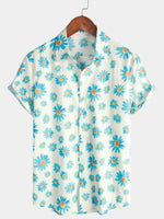 Camisa floral de manga corta para hombres con estampado de margaritas azules