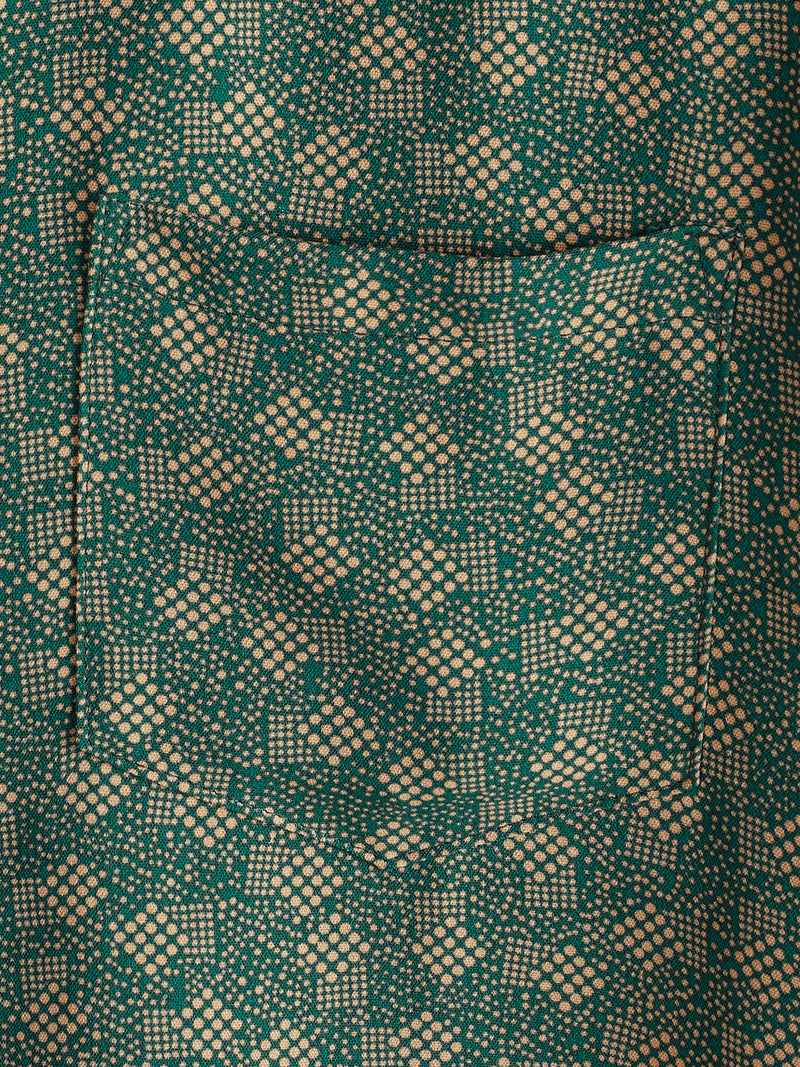 Camisa de manga corta con bolsillo verde y estampado geométrico retro para hombre