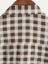 Camisa de manga corta de algodón con bolsillo y estampado de cuadros marrones para hombre