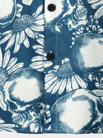 Camisa hawaiana de hombre de manga corta con botones y estampado de calaveras y girasoles en azul rock and roll