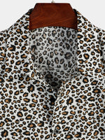 Camisa de manga corta con estampado de leopardo para hombres estilo rockero ideal para un look atrevido