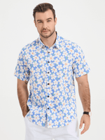 Camisa casual de manga corta en azul claro con estampado floral para hombres ideal para vacaciones de verano y resorts