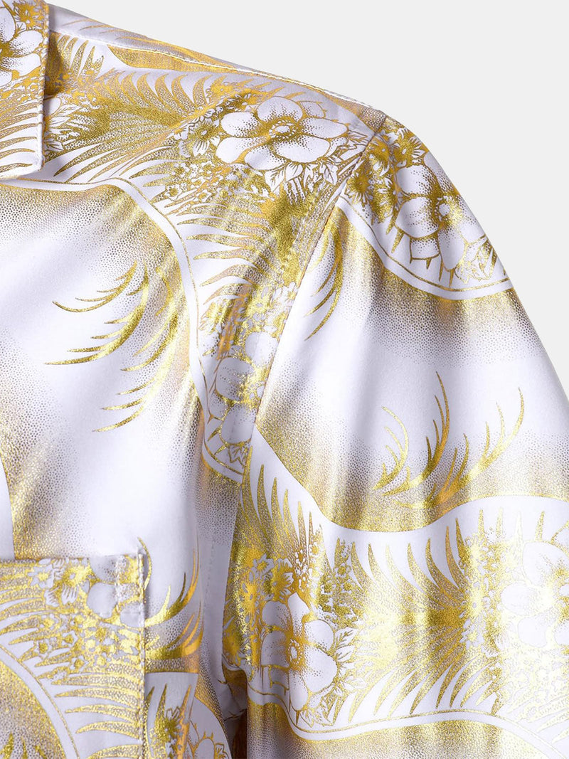 Camisa de manga corta con cuello cubano y estampado floral dorado para hombre