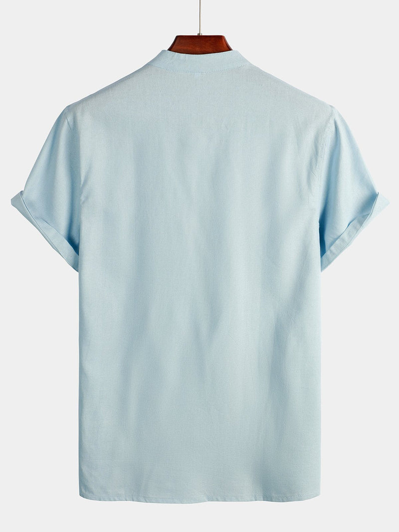 Camisa de hombre de manga corta de color sólido con cuello alto casual