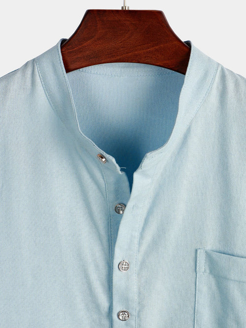 Camisa casual con cuello alto y medio botón con bolsillo frontal para hombres